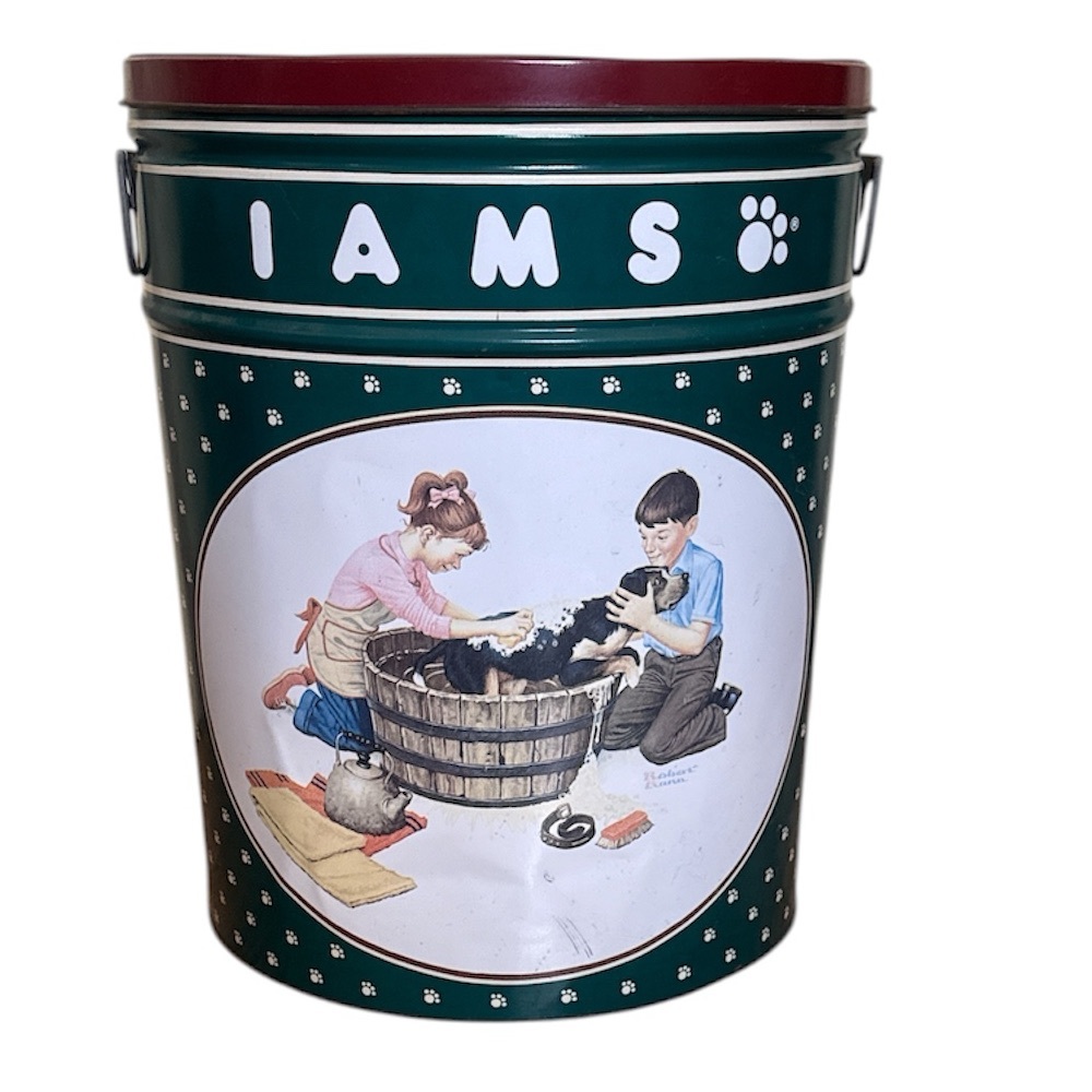 IAMS Vintage Green & Burgundy Tin